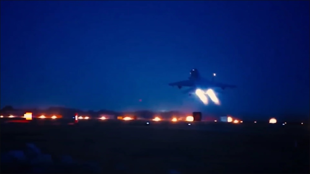 Quân sự thế giới hôm nay (10-8): Máy bay chiến đấu Su-35 và trực thăng Ka-52 tác chiến chống khủng bố